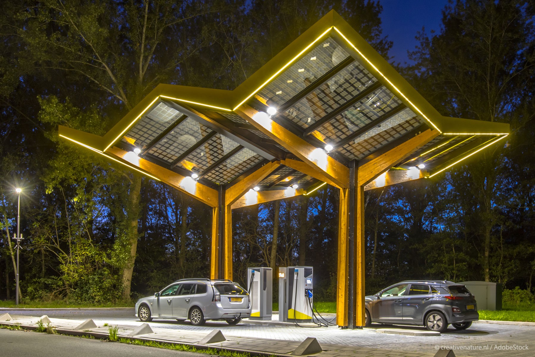 智能汽車充電樁設(shè)備介紹：領(lǐng)跑新能源配套